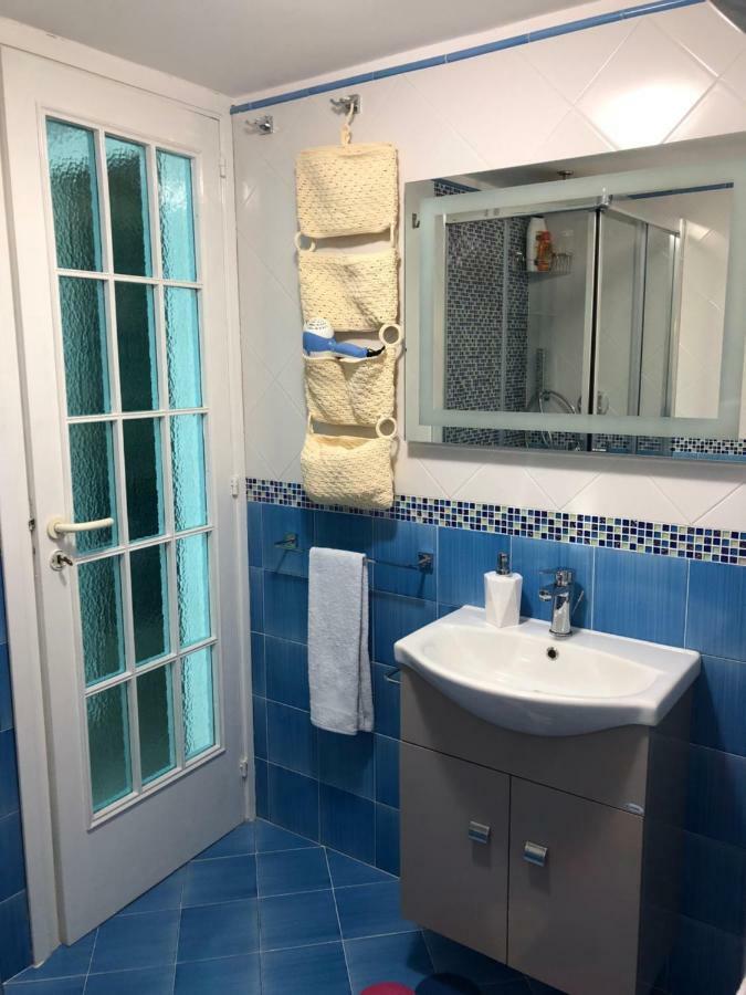 Holiday House Ruocco Майори Екстериор снимка